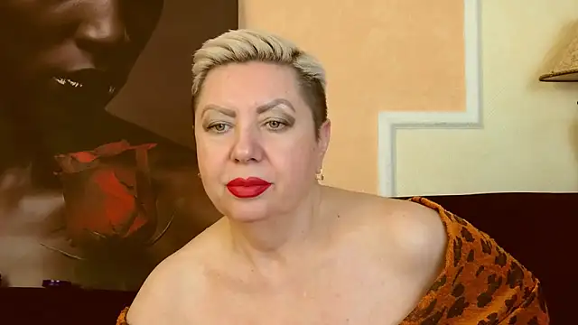 Snapshot of LadyPosh chatting on January 31, 5:30 am LadyPosh online show from January 31, 5:30 am