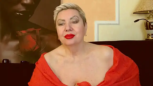 Snapshot of LadyPosh chatting on February 26, 4:25 am LadyPosh online show from February 26, 4:25 am