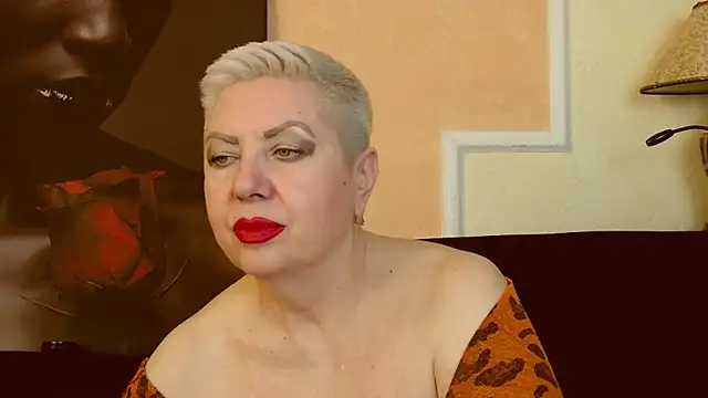 Snapshot of LadyPosh chatting on March 14, 9:32 pm LadyPosh online show from March 14, 9:32 pm