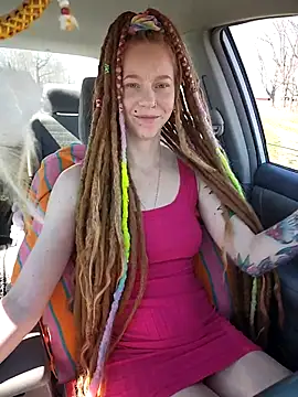 Snapshot of LucidLucy chatting on April 27, 2:48 pm LucidLucy online show from April 27, 2:48 pm
