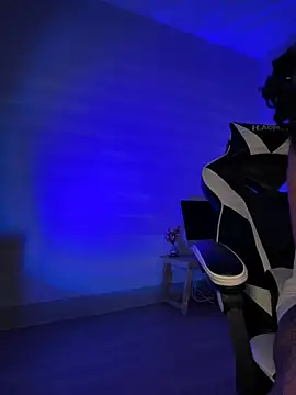 thebrattygoddess online show from January 12, 11:28 am