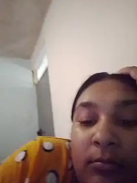 Snapshot of Indianbloom- chatting on February 8, 8:51 am Indianbloom- online show from February 8, 8:51 am