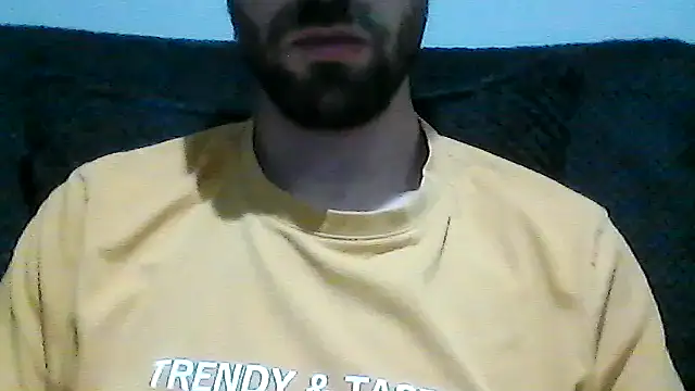 Snapshot of juju156111 chatting on May 23, 8:13 pm juju156111 online show from May 23, 8:13 pm
