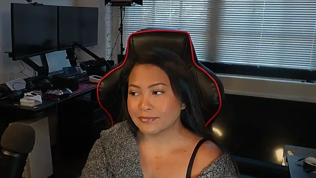 Bubbleliyah online show from March 5, 9:26 pm