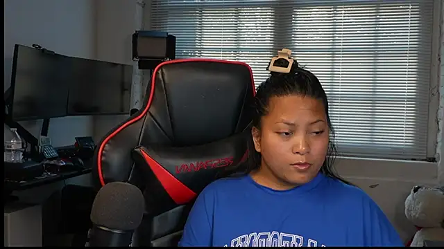 Bubbleliyah online show from March 31, 11:54 am