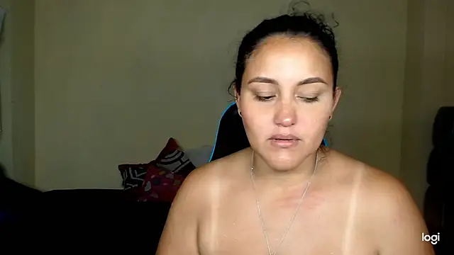 Snapshot of sexy_nurse_ chatting on August 5, 8:17 am sexy nurse online show from August 5, 8:17 am