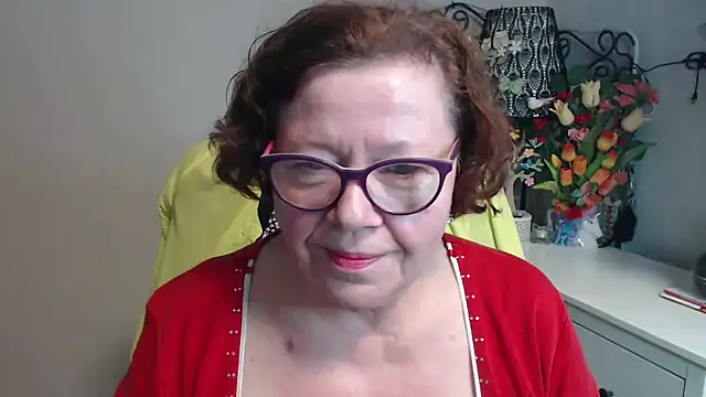 Adelewildx online show from April 27, 9:51 am