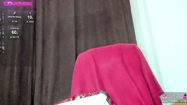 Snapshot of Allees95 chatting on January 21, 5:09 pm Allees95 online show from January 21, 5:09 pm