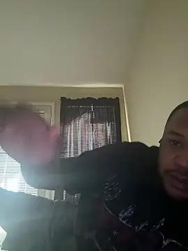 Snapshot of Oakcliffjacker chatting on February 2, 3:33 pm Oakcliffjacker online show from February 2, 3:33 pm