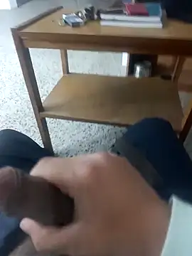 Carloskimyy online show from April 4, 4:33 am