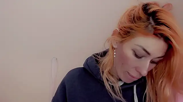 AnnieGOld  online show from January 6, 9:19 am