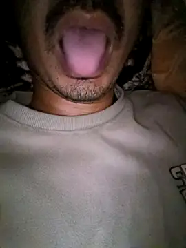 dreamtoungelick69 online show from January 12, 1:44 am