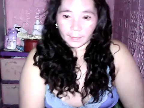 hotpusie 4u online show from February 7, 5:27 pm