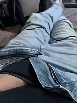 adam123456654321 online show from December 15, 1:22 pm