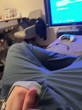 adam123456654321 online show from December 25, 7:45 pm