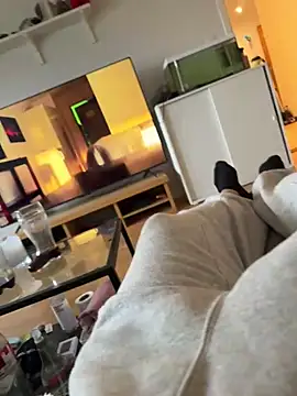 adam123456654321 online show from January 30, 9:04 am