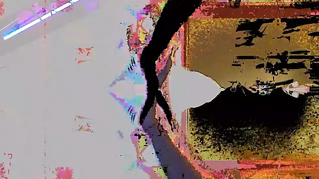 Snapshot of FireFox_Feel chatting on December 3, 8:06 pm FireFox Feel online show from December 3, 8:06 pm