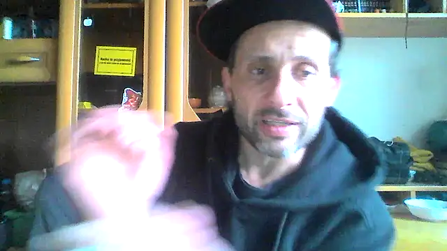 Snapshot of FireFox_Feel chatting on March 14, 8:42 am FireFox Feel online show from March 14, 8:42 am