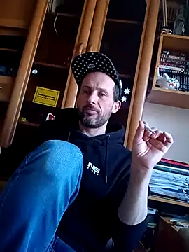 Snapshot of FireFox_Feel chatting on March 20, 7:58 am FireFox Feel online show from March 20, 7:58 am