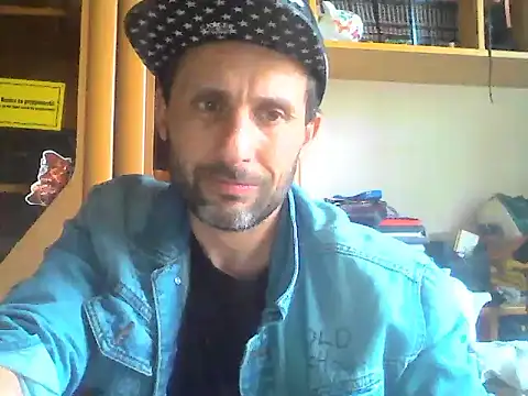 Snapshot of FireFox_Feel chatting on March 22, 1:41 pm FireFox Feel online show from March 22, 1:41 pm