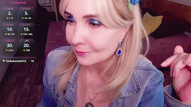 Snapshot of _unique_cam_ chatting on March 15, 2:01 pm unique cam online show from March 15, 2:01 pm