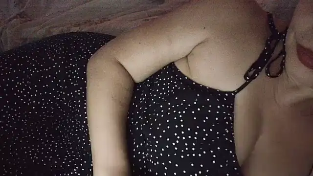 Snapshot of Godness85 chatting on March 21, 4:21 pm Godness85 online show from March 21, 4:21 pm