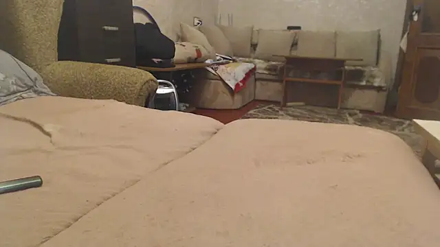 Amy August online show from March 7, 7:55 pm