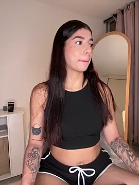 Veronica ar online show from April 19, 8:55 pm