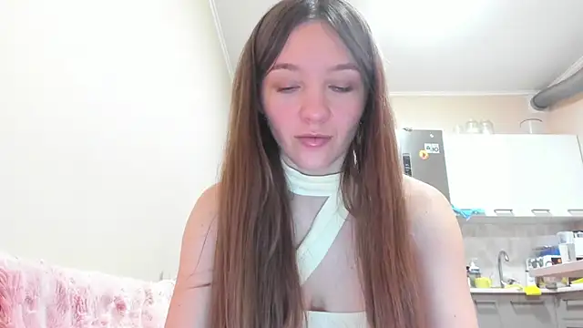 Snapshot of Naughty_Molly chatting on April 3, 6:17 pm Naughty Molly online show from April 3, 6:17 pm