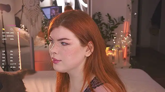 Snapshot of Ffoxyflame chatting on March 22, 12:49 am Ffoxyflame online show from March 22, 12:49 am