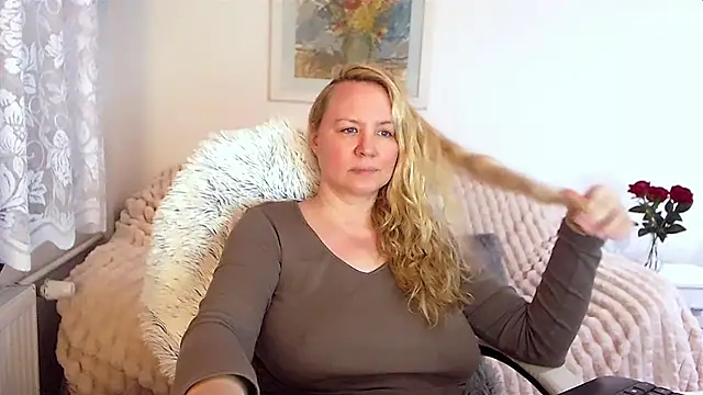 Sarah4you online show from January 10, 12:38 am