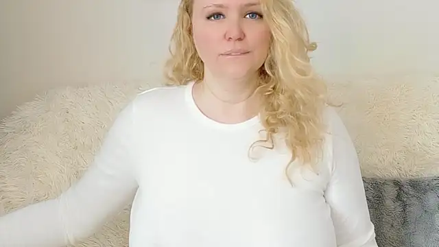 Sarah4you online show from April 4, 12:24 pm