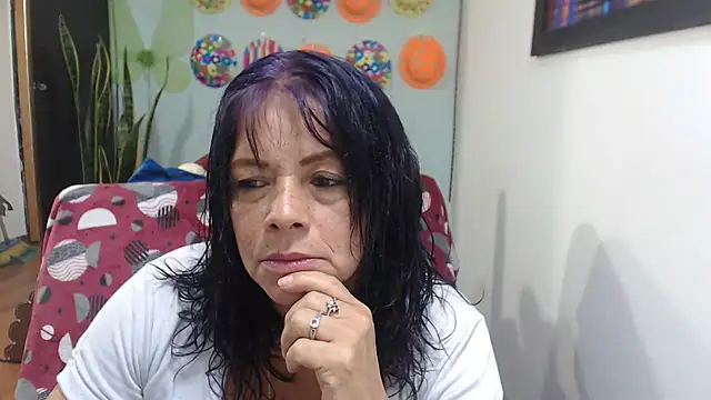 Snapshot of sexytitshot126 chatting on June 25, 7:40 pm sexytitshot126 online show from June 25, 7:40 pm