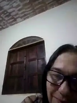 Snapshot of catdool chatting on January 18, 11:44 pm catdool online show from January 18, 11:44 pm