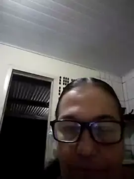 Snapshot of catdool chatting on January 22, 1:31 am catdool online show from January 22, 1:31 am