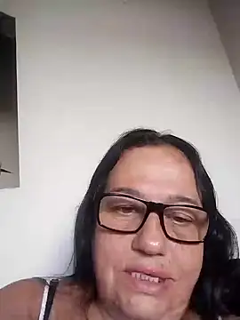 Snapshot of catdool chatting on February 6, 7:40 pm catdool online show from February 6, 7:40 pm