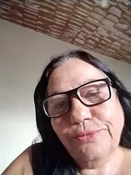 Snapshot of catdool chatting on February 24, 8:25 pm catdool online show from February 24, 8:25 pm