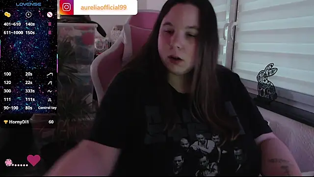 Snapshot of AureliaWinter chatting on March 10, 5:18 pm AureliaWinter online show from March 10, 5:18 pm