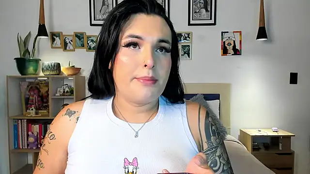 naty pink online show from March 10, 4:12 pm