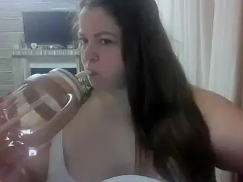 cute  cherry online show from February 24, 9:13 pm