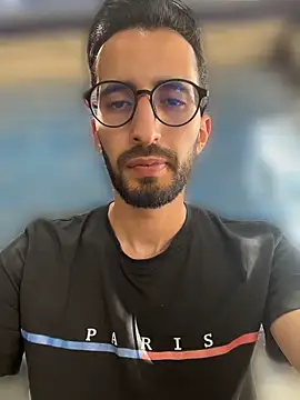 mamoubz online show from April 10, 11:04 am