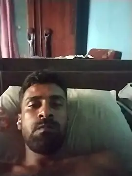 Snapshot of Erangajayawardana chatting on August 2, 9:08 am Erangajayawardana online show from August 2, 9:08 am