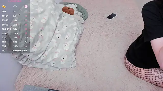 loliwoods online show from March 10, 11:10 pm