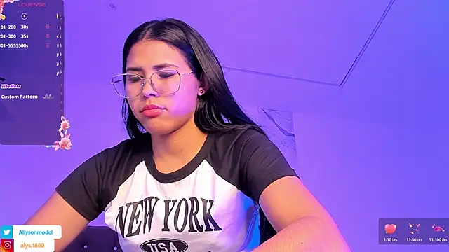 alysson 18 online show from November 29, 1:52 am