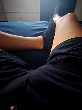 Snapshot of Balauru1 chatting on November 5, 8:14 am Balauru1 online show from November 5, 8:14 am