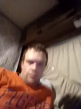 Snapshot of Dalton2288 chatting on November 6, 9:10 am Dalton2288 online show from November 6, 9:10 am