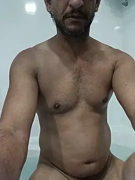 Snapshot of Lucas_pt chatting on June 2, 7:38 pm Lucas pt online show from June 2, 7:38 pm