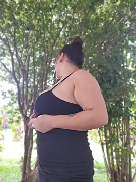 VickyHoult online show from March 17, 7:50 pm