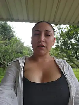 Snapshot of VickyHoult chatting on July 3, 9:43 pm VickyHoult online show from July 3, 9:43 pm