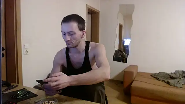 Snapshot of sexymann92 chatting on February 1, 11:31 am sexymann92 online show from February 1, 11:31 am